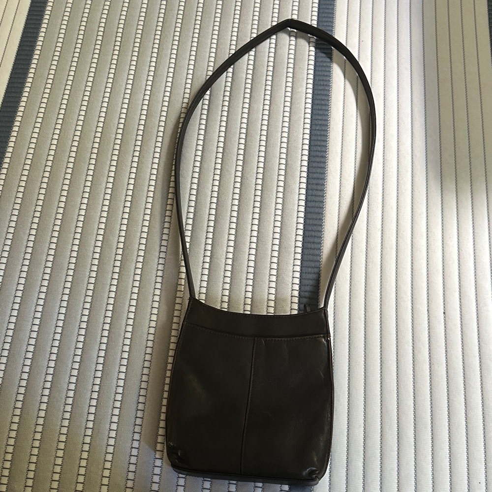 Minimalist Leather Shoulder Bag